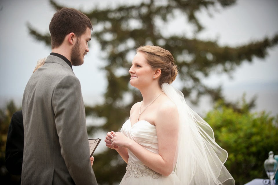 The Creekside Salon and Spa | 4785 Whitaker Rd, Sechelt, BC V0N 3A2, Canada | Phone: (604) 885-8856