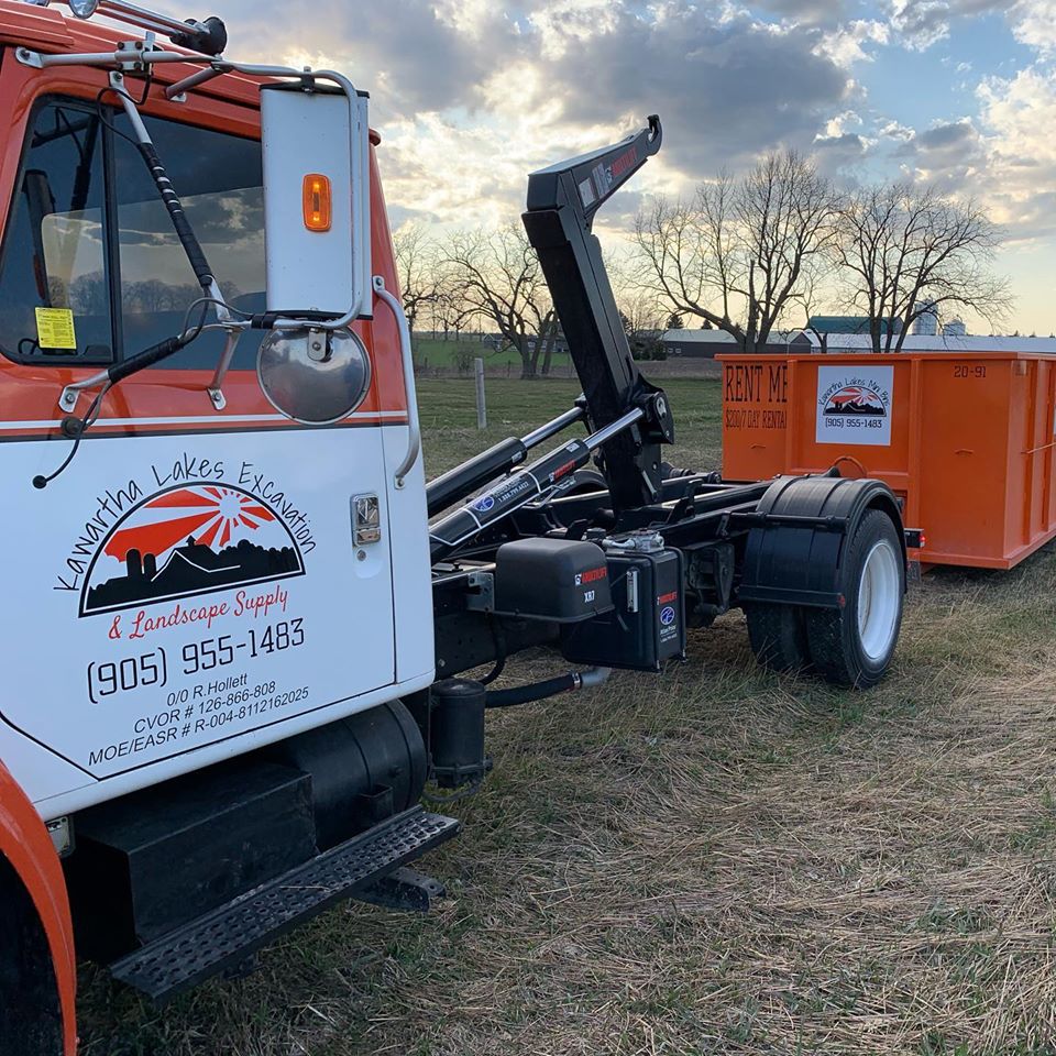 Kawartha Lakes Mini Bins Inc. | 28 Ball Point Rd, Little Britain, ON K0M 2C0, Canada | Phone: (705) 991-2467