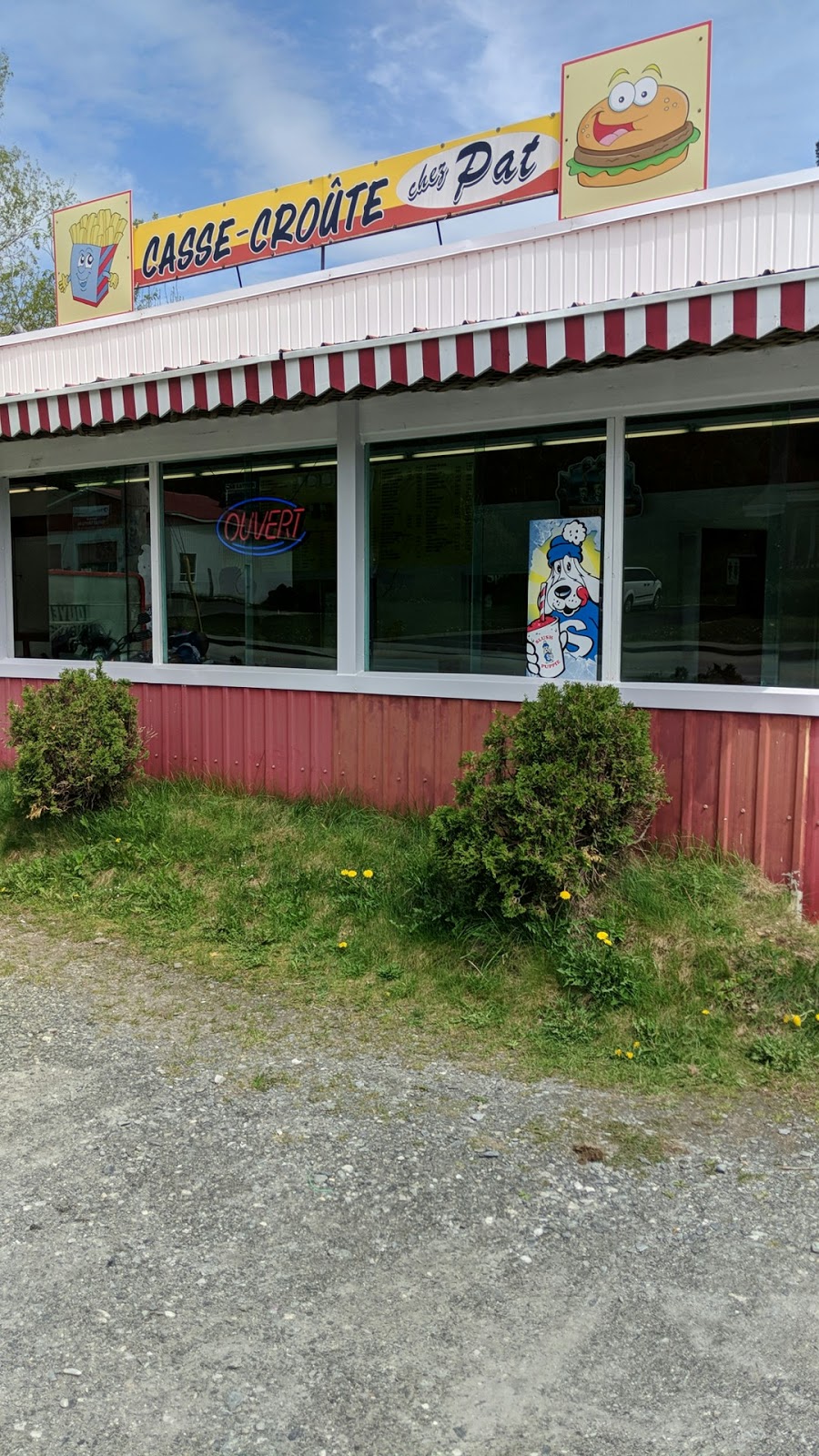Casse-Croûte Chez Pat | 190 Rue Principale, Saint-Jacques-de-Leeds, QC G0N 1J0, Canada | Phone: (418) 424-3378