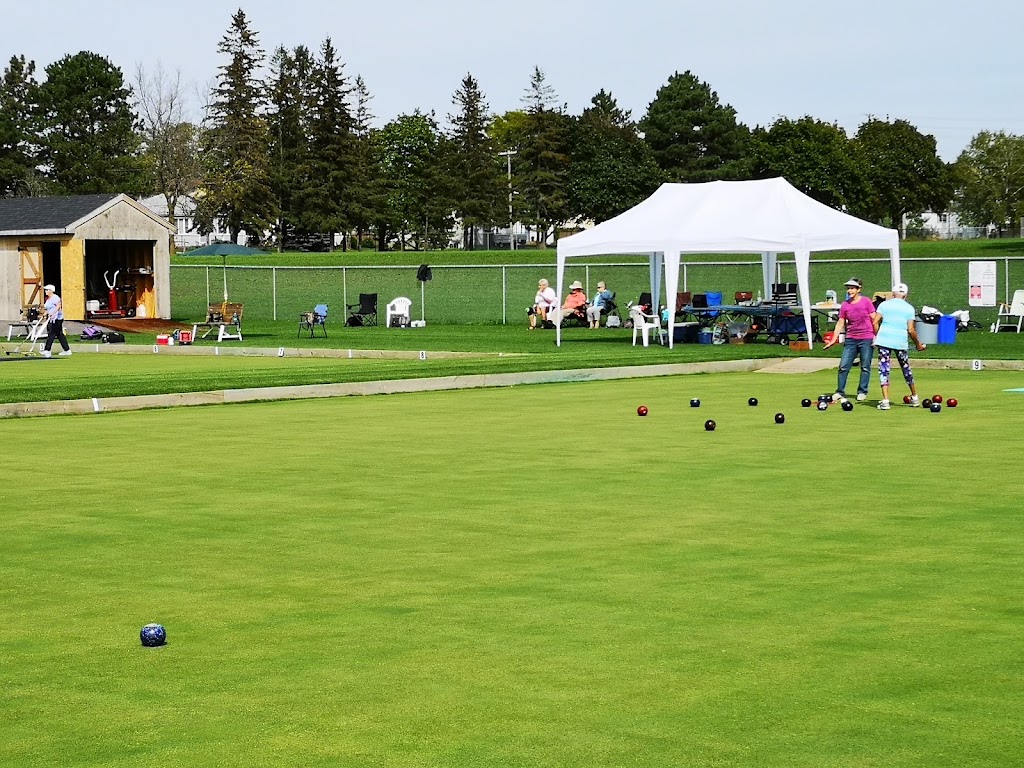 Belleville Lawn Bowling Club | 69 Centre St, Belleville, ON K8N 4W6, Canada | Phone: (613) 968-3625