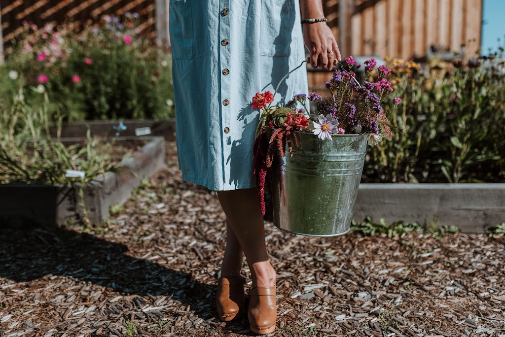 Farm Fresh Florals | 48446, Range Rd 23, AB T0C 2M0, Canada | Phone: (780) 445-8134