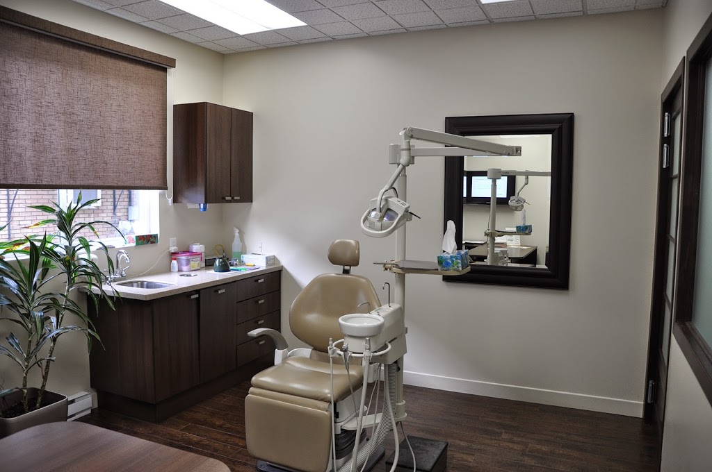 Ivoire Plessisville Denturologistes | 1657 Avenue Saint-Louis, Plessisville, QC G6L 2N1, Canada | Phone: (819) 362-6494