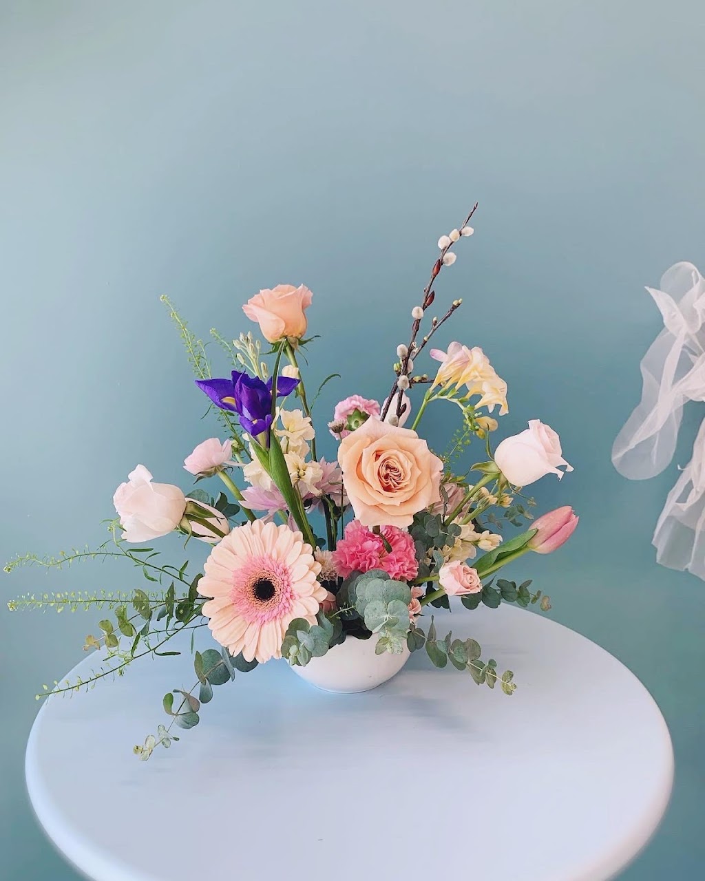 La Rose Flowers | 22499 Jefferies Rd, Komoka, ON N0L 1R0, Canada | Phone: (226) 503-2676
