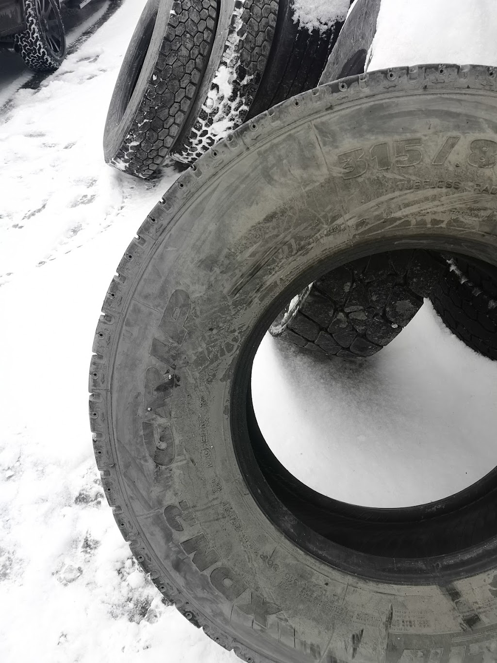 RB turbo tires | 22 Claire Avenue, Whitby, ON L1M 2G8, Canada | Phone: (647) 767-4491