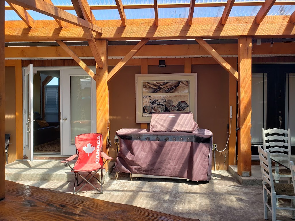 Shelter Bay Resort | 3860 S Island Hwy, Campbell River, BC V9H 1M5, Canada | Phone: (250) 923-5338