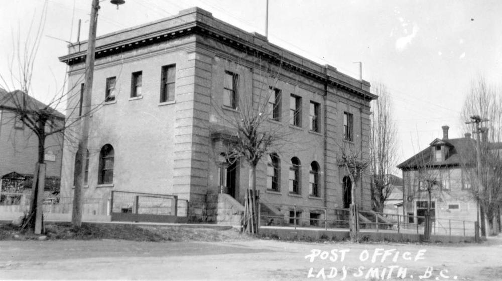 Antiques Post Office Mall | 340 Island Hwy, Ladysmith, BC V9G, Canada | Phone: (250) 245-7984