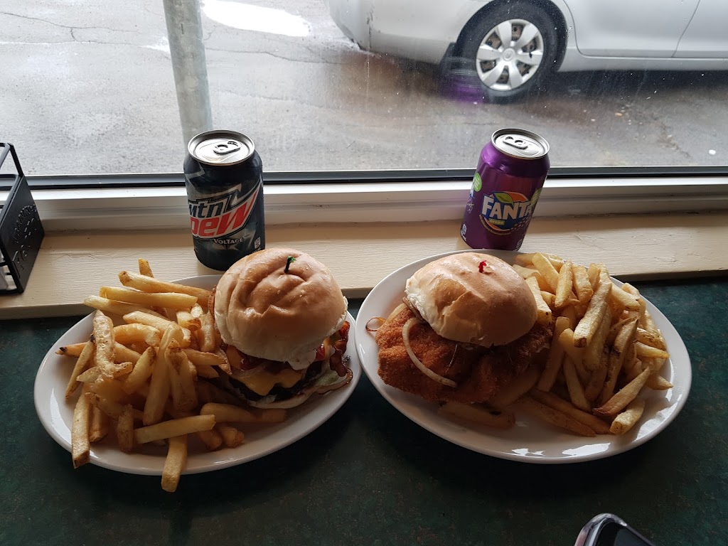 Hungries Diner | 395 Baig Blvd, Moncton, NB E1E 4H8, Canada | Phone: (506) 852-4383