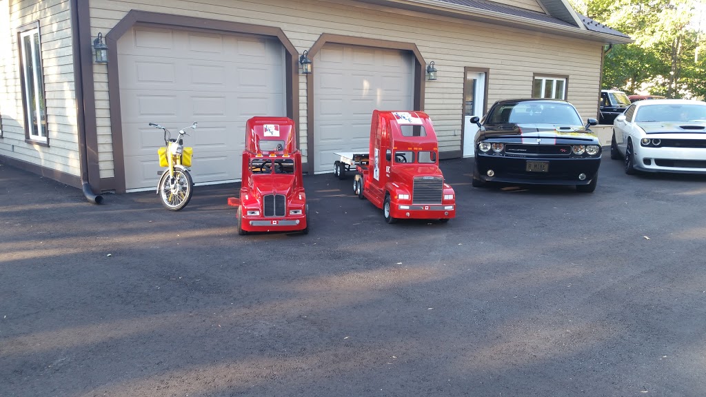 Lawlor Haulage Ltd | 9289 Highway 12 W, Oro-Medonte, ON L3V 8C5, Canada | Phone: (705) 325-4582