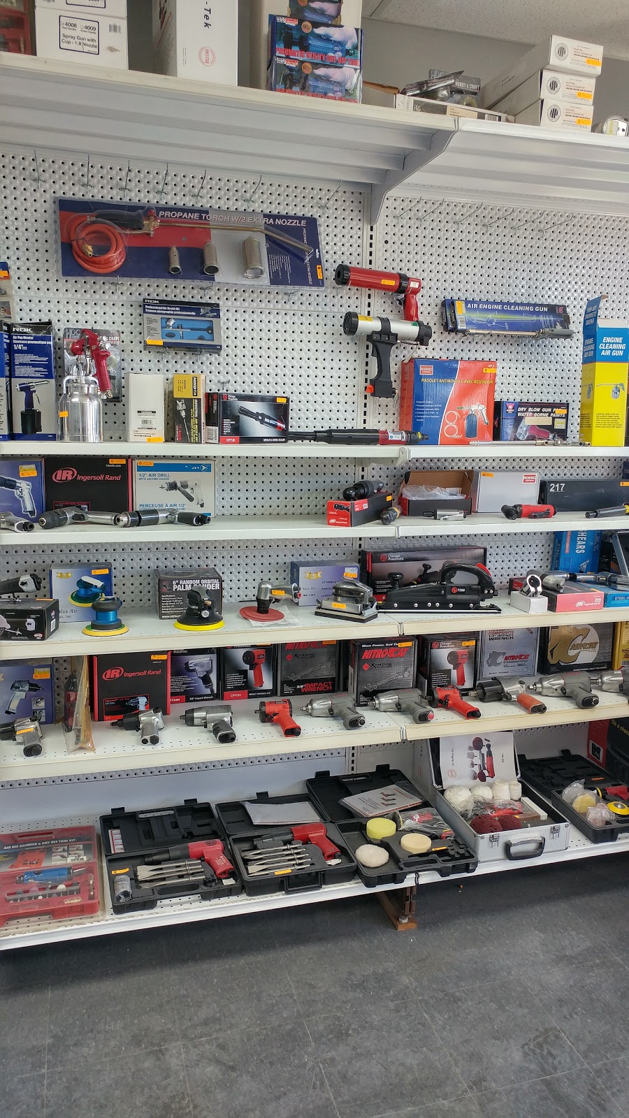Outillage Granby | 303 Rue Robinson S, Granby, QC J2G 7M7, Canada | Phone: (450) 378-2499