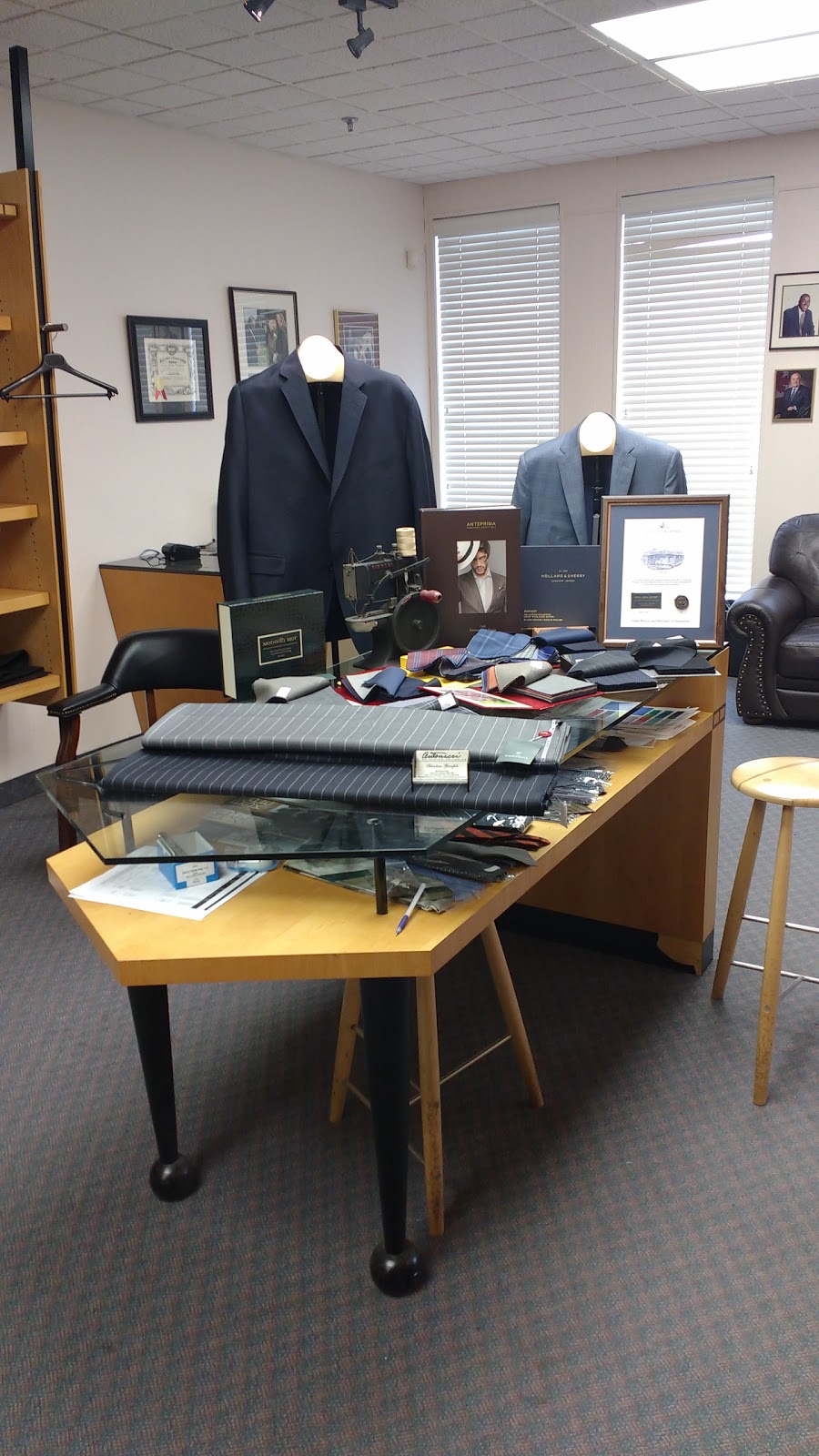 Antonacci Clothes Limited | 99 Norfinch Dr, North York, ON M3N 1W8, Canada | Phone: (416) 663-4093