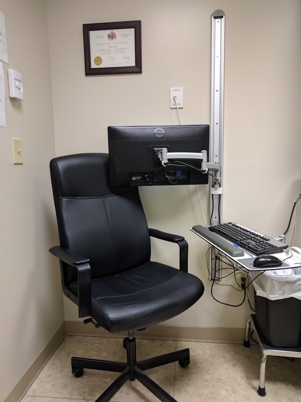 Sunshine Medical Clinic (inside Walmart Kenaston location) | 1665 Kenaston Blvd, Winnipeg, MB R3P 2M4, Canada | Phone: (204) 452-8482