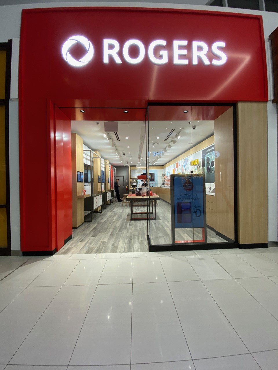 Rogers | 2002 Park Royal S Unit 937, North Vancouver, BC V7T 1A1, Canada | Phone: (604) 921-4880