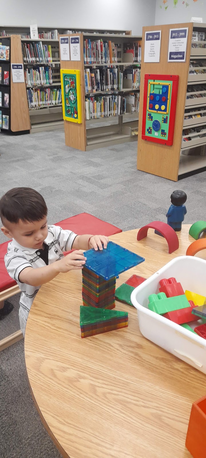 London Public Library, Cherryhill Branch | 301 Oxford St W, London, ON N6H 1S6, Canada | Phone: (519) 439-6456