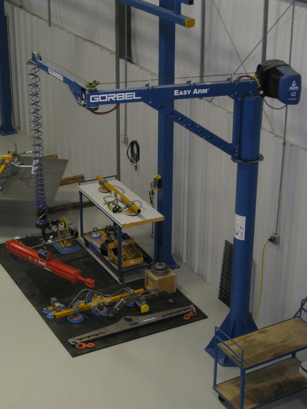 Acculift | 455 Lucas Ave, Winnipeg, MB R3C 2E6, Canada | Phone: (204) 837-8367