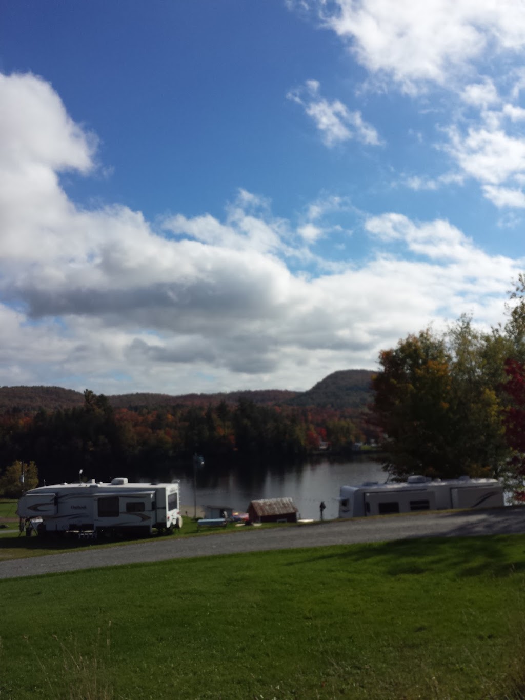 Lakeview Camping Area | 4921 VT-100, Eden, VT 05653, USA | Phone: (802) 635-2255