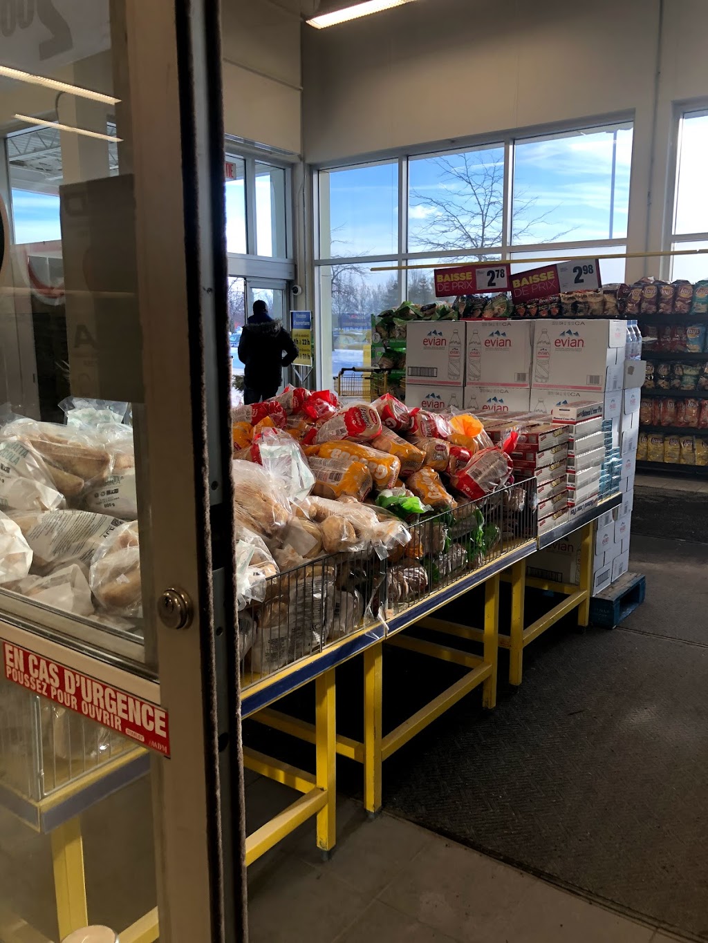 Maxi & Cie | 1870 Boulevard Saint-Joseph, Drummondville, QC J2B 1R2, Canada | Phone: (819) 472-1197
