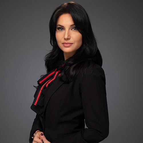 Alexandra Patricot | 277 Kleinburg Smt Wy, Kleinburg, ON L4H 4S7, Canada | Phone: (647) 203-4032