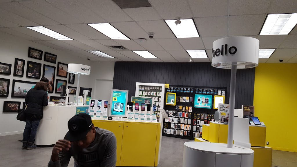 Fallingbrook Shopping Centre | 1675 Tenth Line Rd, Orléans, ON K1E 3P6, Canada | Phone: (613) 858-0639