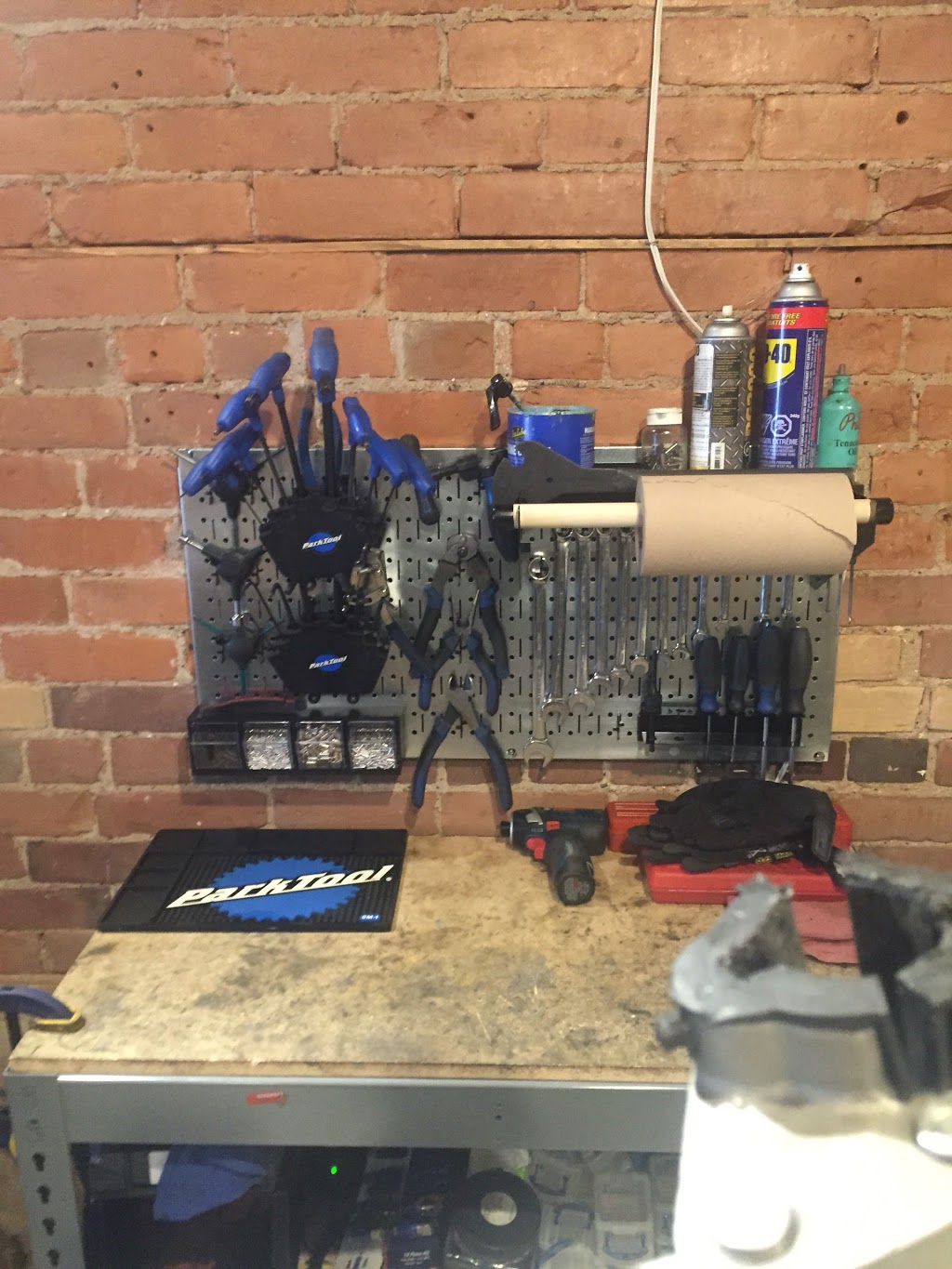 Hazelwood Cycleworks | 1 Geary Ave, Toronto, ON M6H 2C5, Canada | Phone: (647) 342-1037