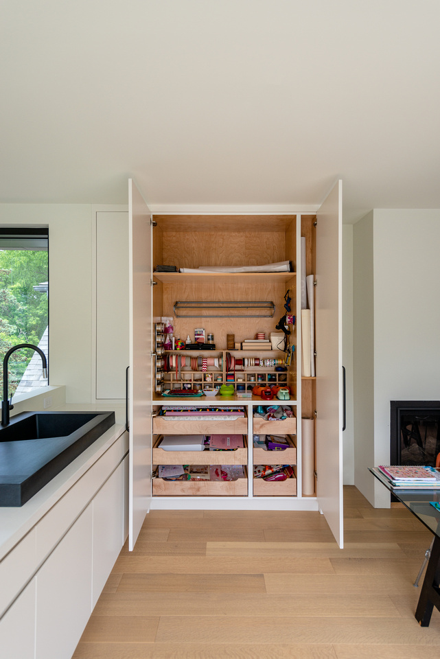 Pomegranate Cabinetry | 530 Rowntree Dairy Rd Unit #2, Woodbridge, ON L4L 8H2, Canada | Phone: (416) 241-4665