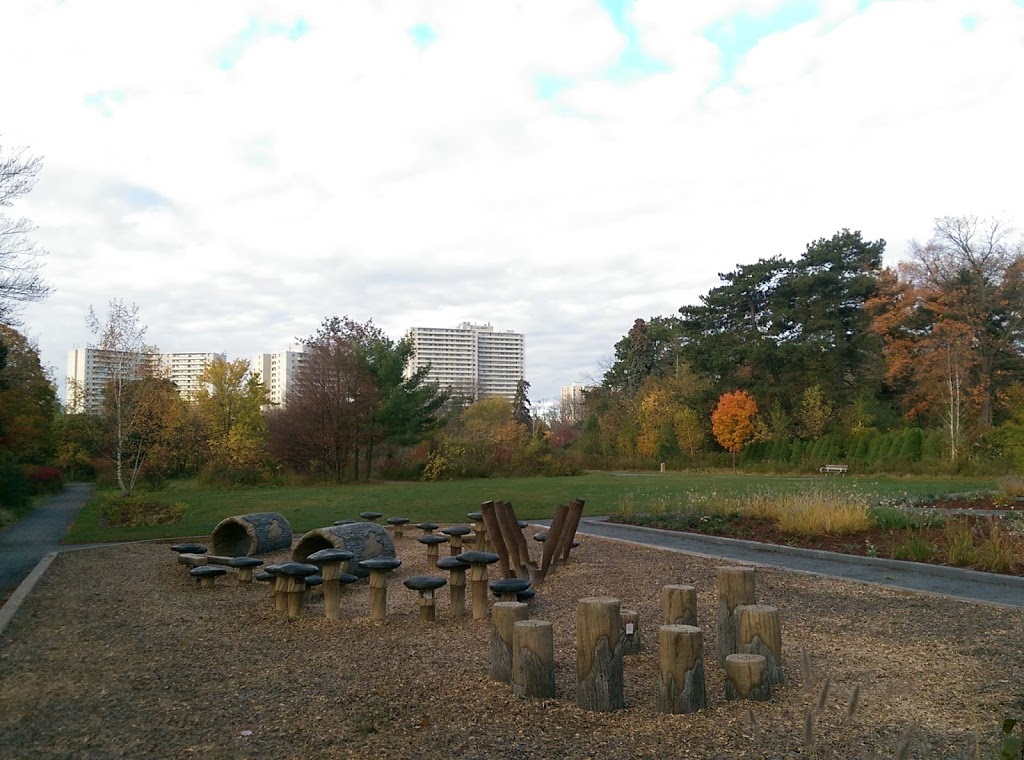 Cliff Park | 2150 Cliff Rd, Mississauga, ON L5A 2N7, Canada