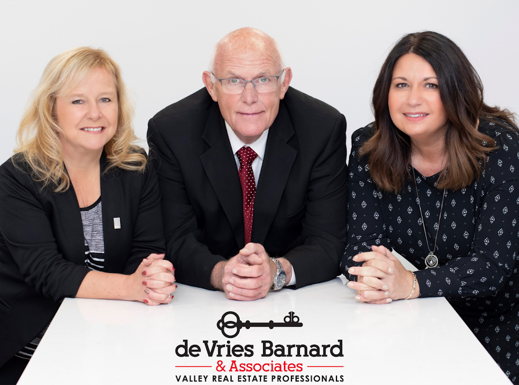 Angie Sangster - Valley Real Estate Team | 8999 Commercial St, New Minas, NS B4N 3E3, Canada | Phone: (902) 670-1658
