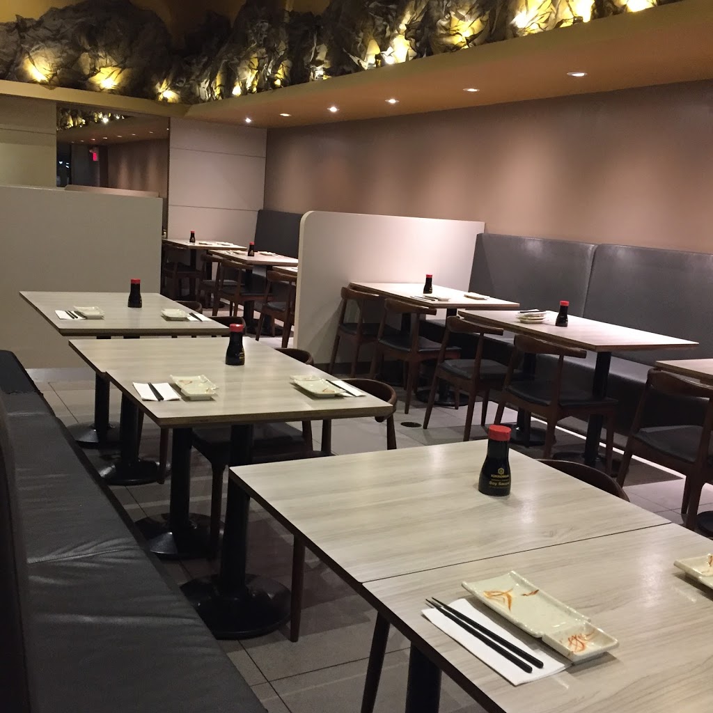 Makimono Sushi Bar & Restaurant | 1300 Harmony Rd N, Oshawa, ON L1H 7K5, Canada | Phone: (905) 579-2200