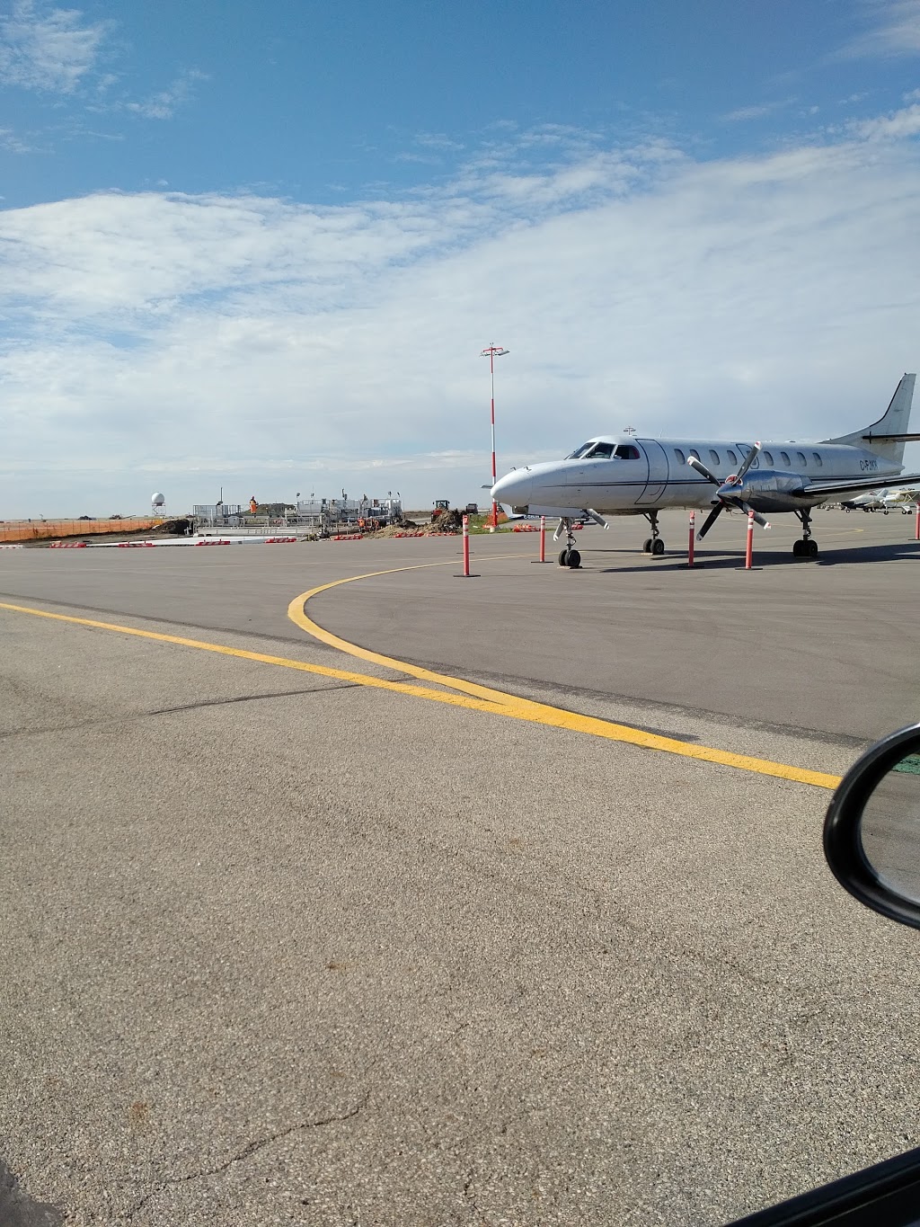 Regina International Airport | 1-5201 Regina Ave, Regina, SK S4W 1B3, Canada | Phone: (306) 761-7555