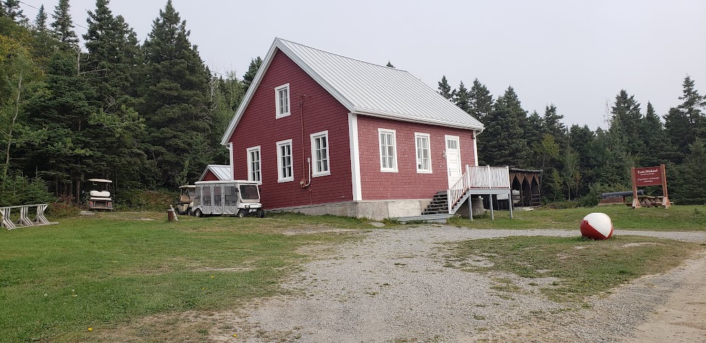 École Michaud | 19-29 Chem. de lÎle, LIsle-Verte, QC G0L 1L0, Canada | Phone: (418) 898-4055