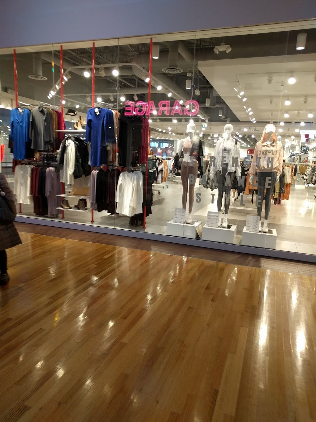 Forever 21 | Anchor M, 5000 Canoe Pass Way, Tsawwassen, BC V4M 0B3, Canada | Phone: (604) 948-2513
