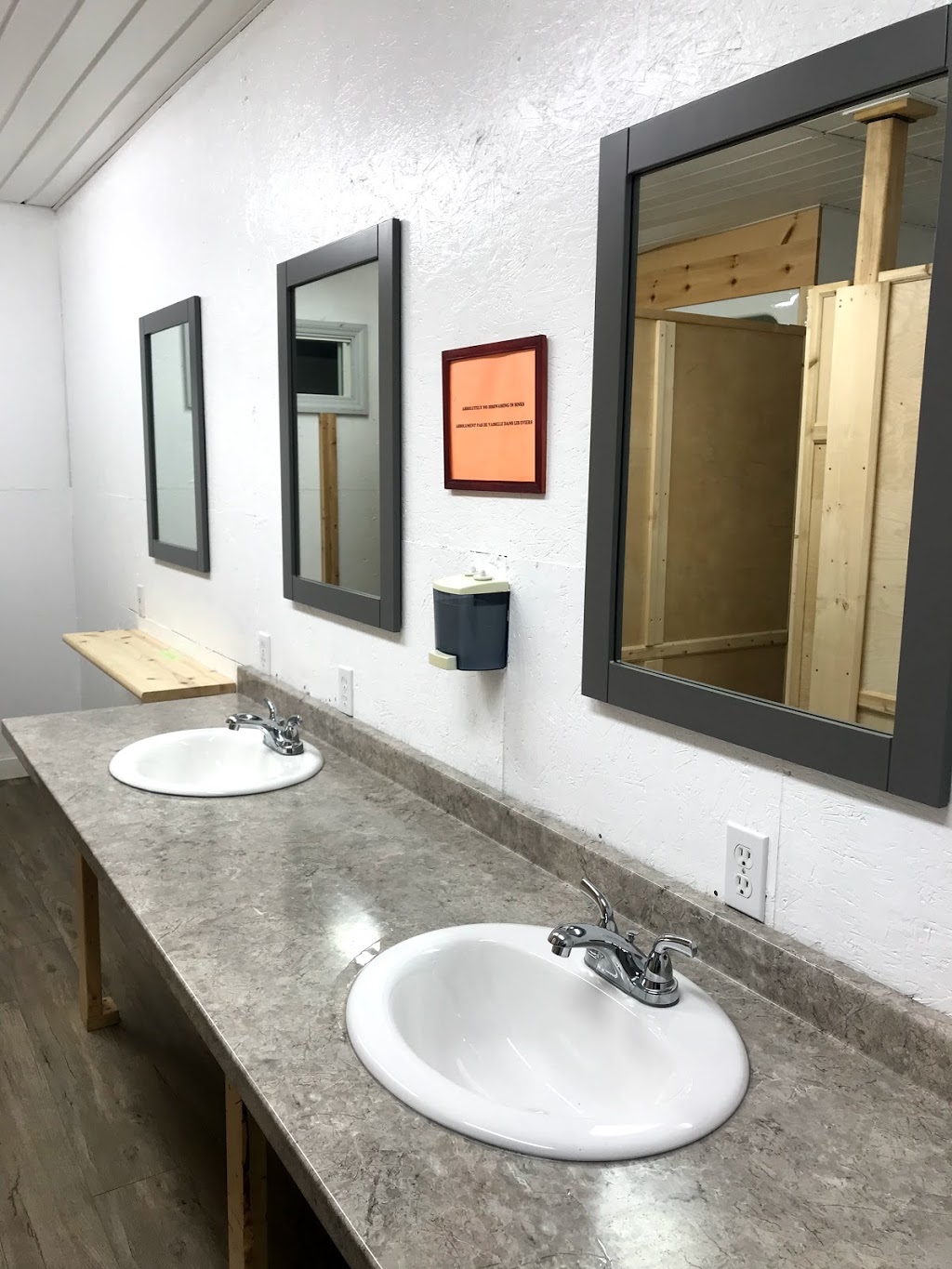 Bouctouche Baie Chalets et Camping | 2239 NB-475, Saint-Édouard-de-Kent, NB E4S 4W4, Canada | Phone: (506) 743-8883