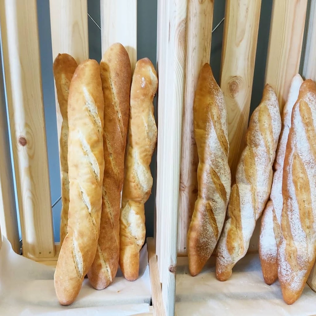 Les Copains de Marseille | 110 Rue Eddy, Gatineau, QC J8X 2W6, Canada | Phone: (819) 928-0130