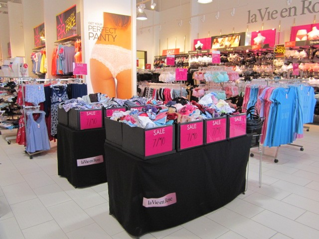 La Vie en Rose | 7575 Weston Rd #118, Woodbridge, ON L4L 9K5, Canada | Phone: (905) 264-6369