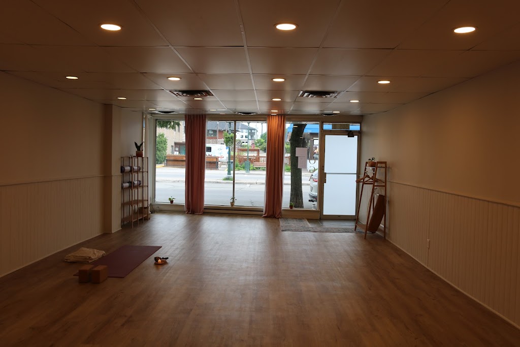 Studio Glow | 505b Rue Principale, Lachute, QC J8H 1Y5, Canada | Phone: (514) 224-6775