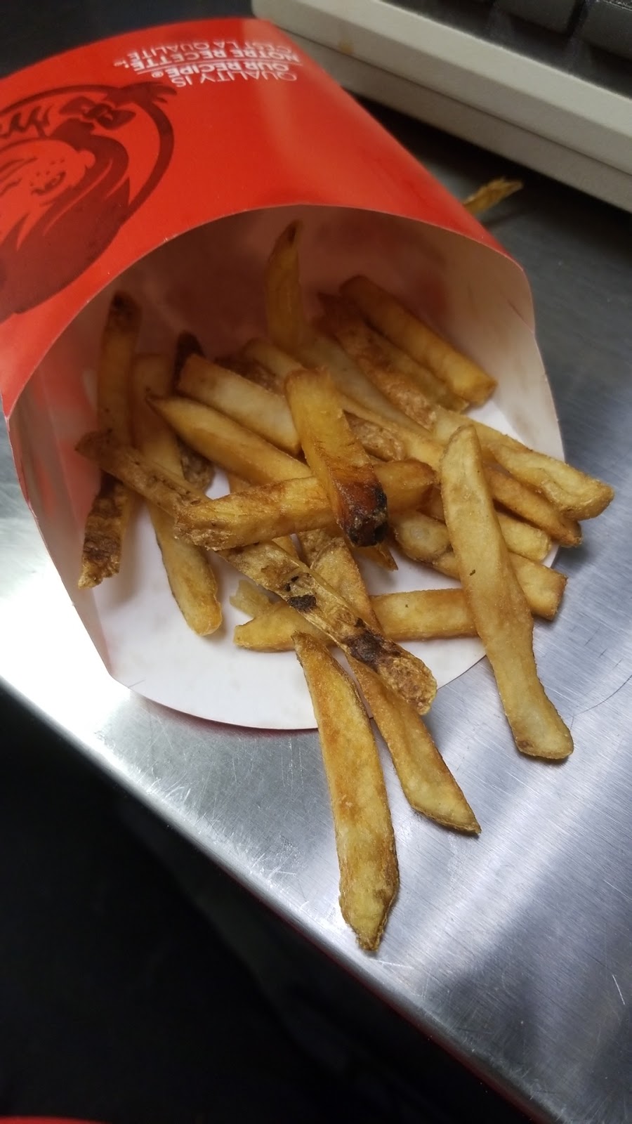 Wendys | 2400 Dundas St W, Mississauga, ON L5K 2R8, Canada | Phone: (905) 855-8953