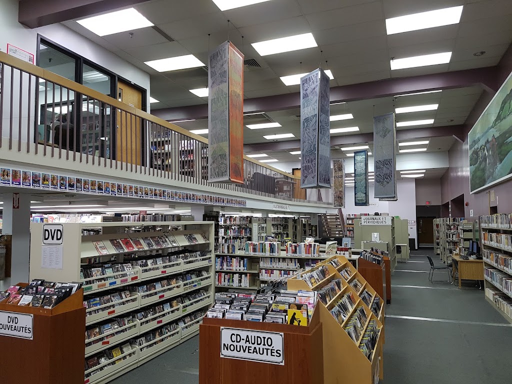 Bibliothèque Municipale Ville de la Baie | 1911 6e Ave, La Baie, QC G7B 1S1, Canada | Phone: (418) 697-5085