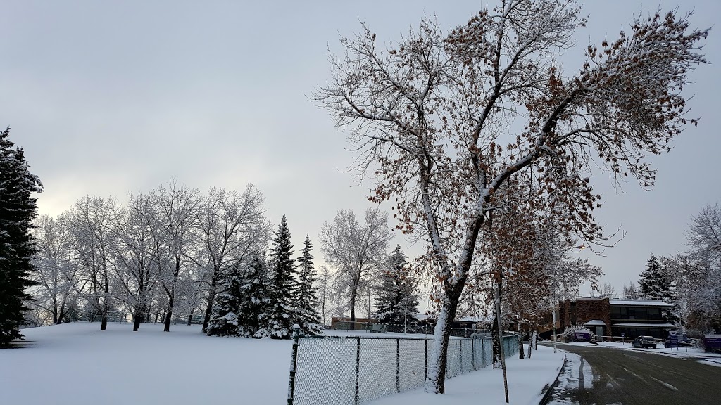 Carewest Sarcee | 3504 Sarcee Rd SW, Calgary, AB T3E 4T4, Canada | Phone: (403) 686-8100
