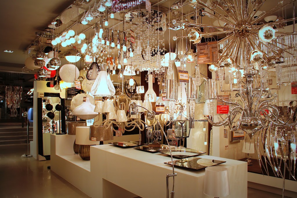 Luminaires & Cie. | 1946 Boul. le Corbusier, Laval, QC H7S 2K1, Canada | Phone: (450) 688-0936
