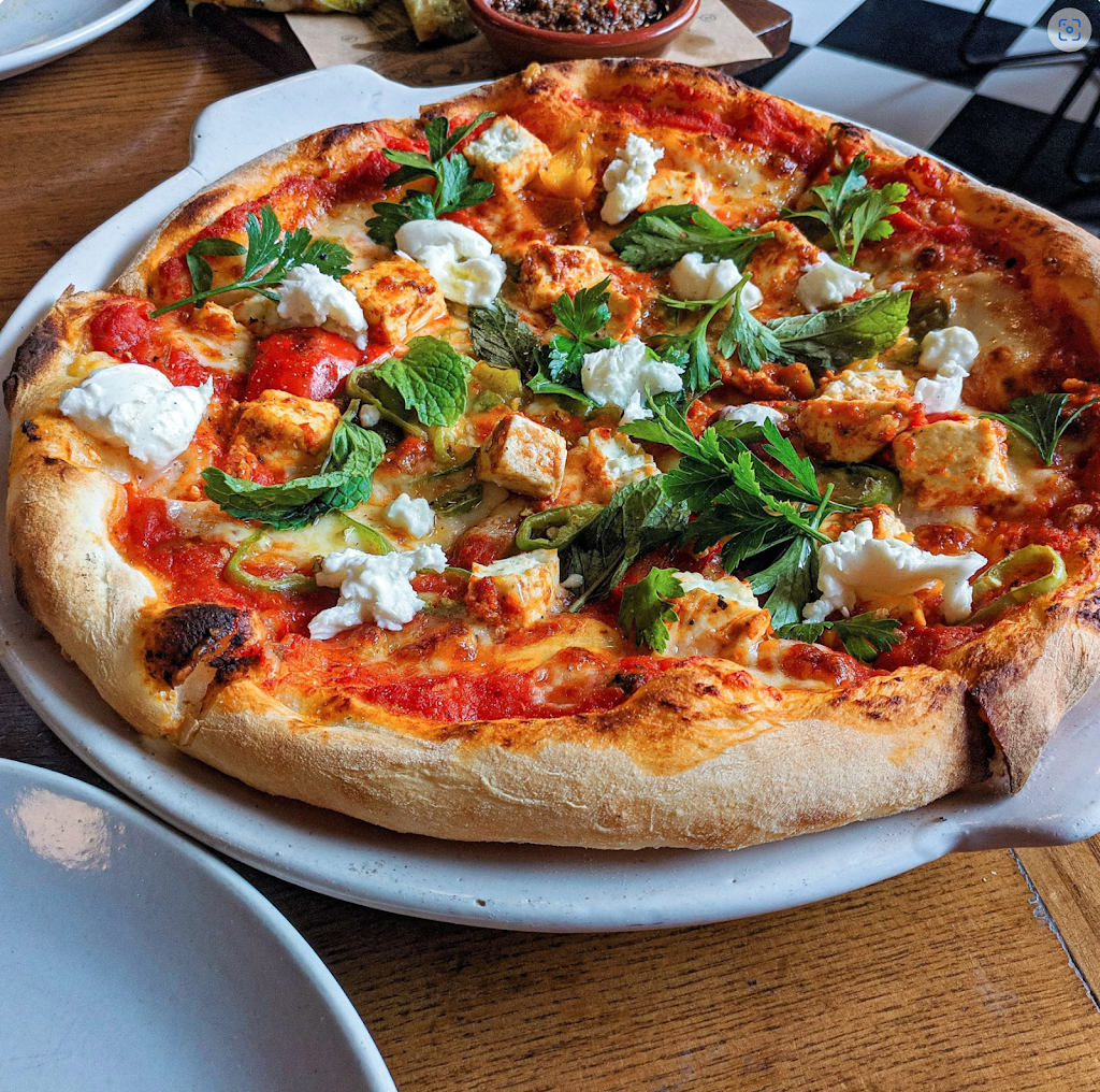 3131 Halal Pizza | 19 Willoughby Pl, Bowmanville, ON L1C 0W4, Canada | Phone: (416) 474-7866