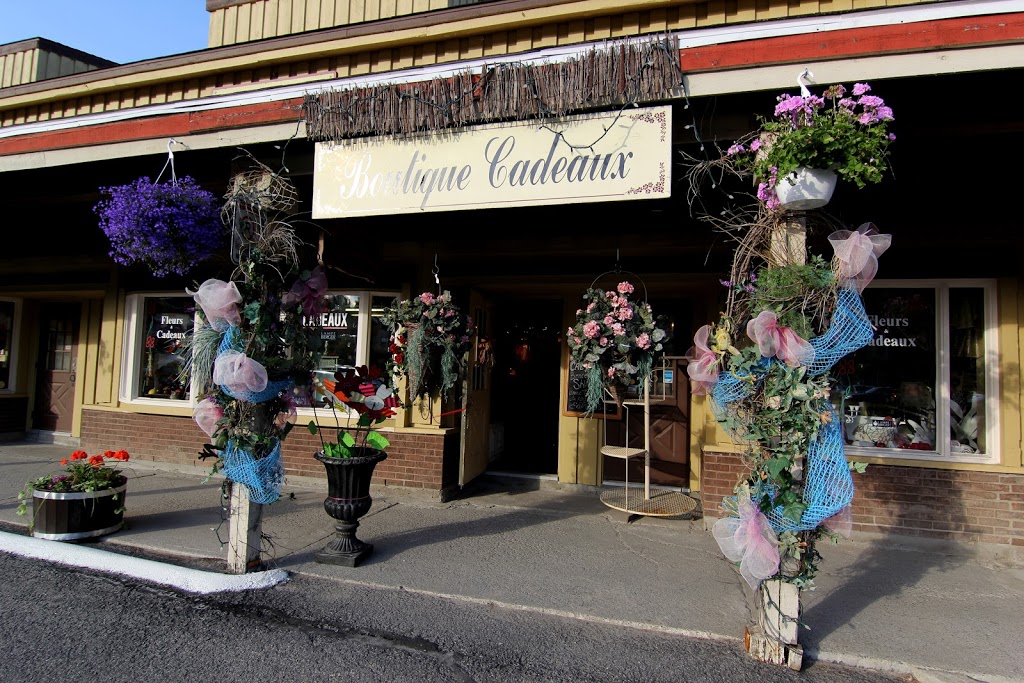 Creations Florales-Ste-Adele | 555 Boulevard de Sainte-Adèle porte 105, Sainte-Adèle, QC J8B 1A7, Canada | Phone: (450) 229-2744