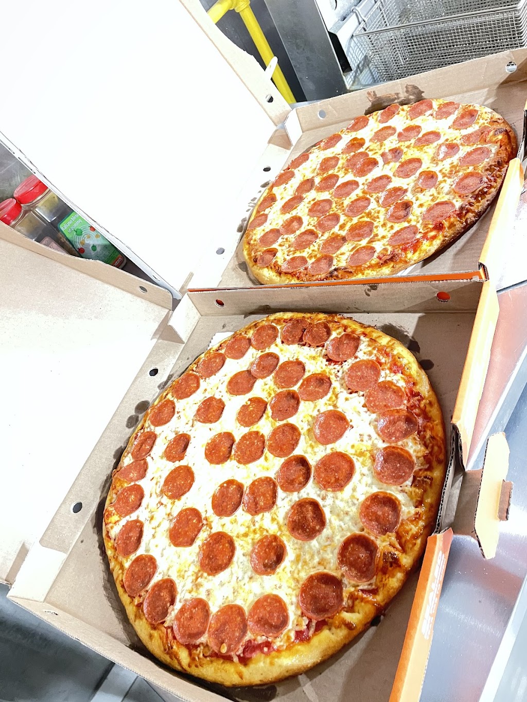 Pizza Pizza | 773086 Oxford 59, Norwich, ON N0J 1P0, Canada | Phone: (519) 468-0200