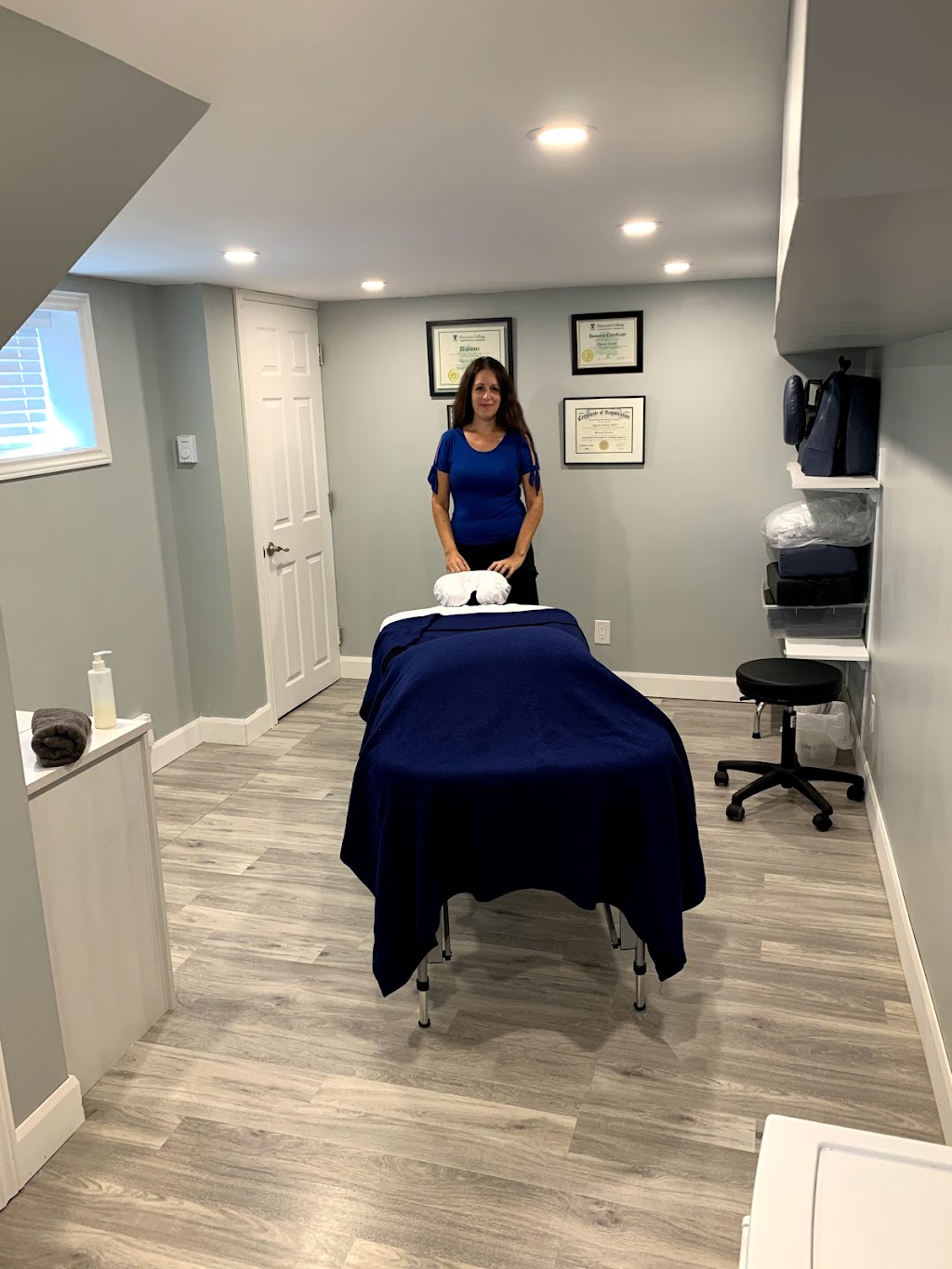 Caring Touch Massage Therapy - Dganit Anteby RMT | 71 Bilbrough St, Aurora, ON L4G 7W4, Canada | Phone: (416) 998-6999