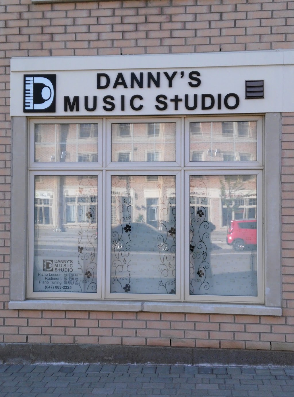 Danny‘S Music Studio | 44 Cathedral High St, Markham, ON L6C 0P3, Canada | Phone: (647) 883-2225