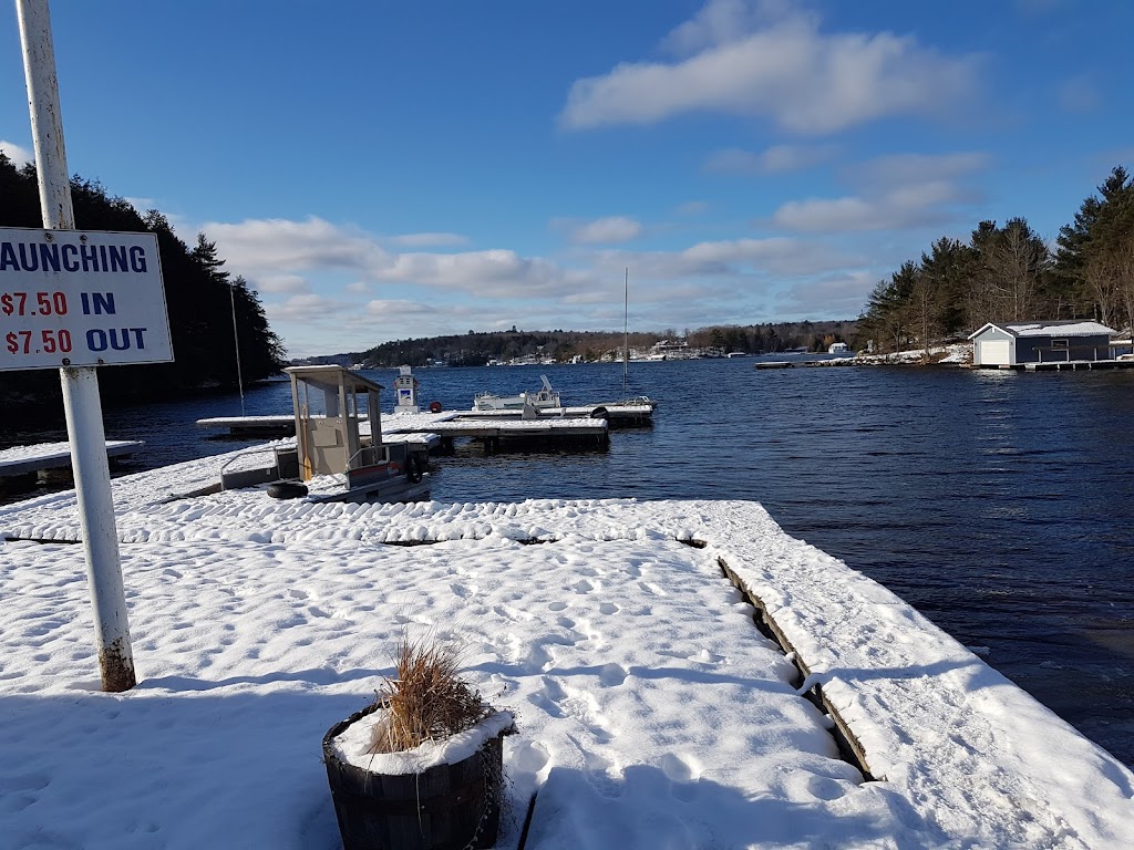 Spirit Bay Harbour | 1048 Cedar Beach Rd, Bracebridge, ON P1L 1W8, Canada | Phone: (705) 645-4100