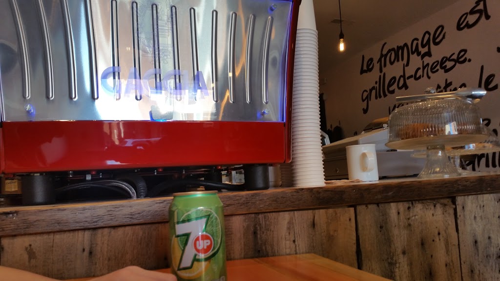 Épicerie Fine Les Marchands de Bières | 16 Rue Turgeon, Sainte-Thérèse, QC J7E 3H2, Canada | Phone: (450) 951-8050