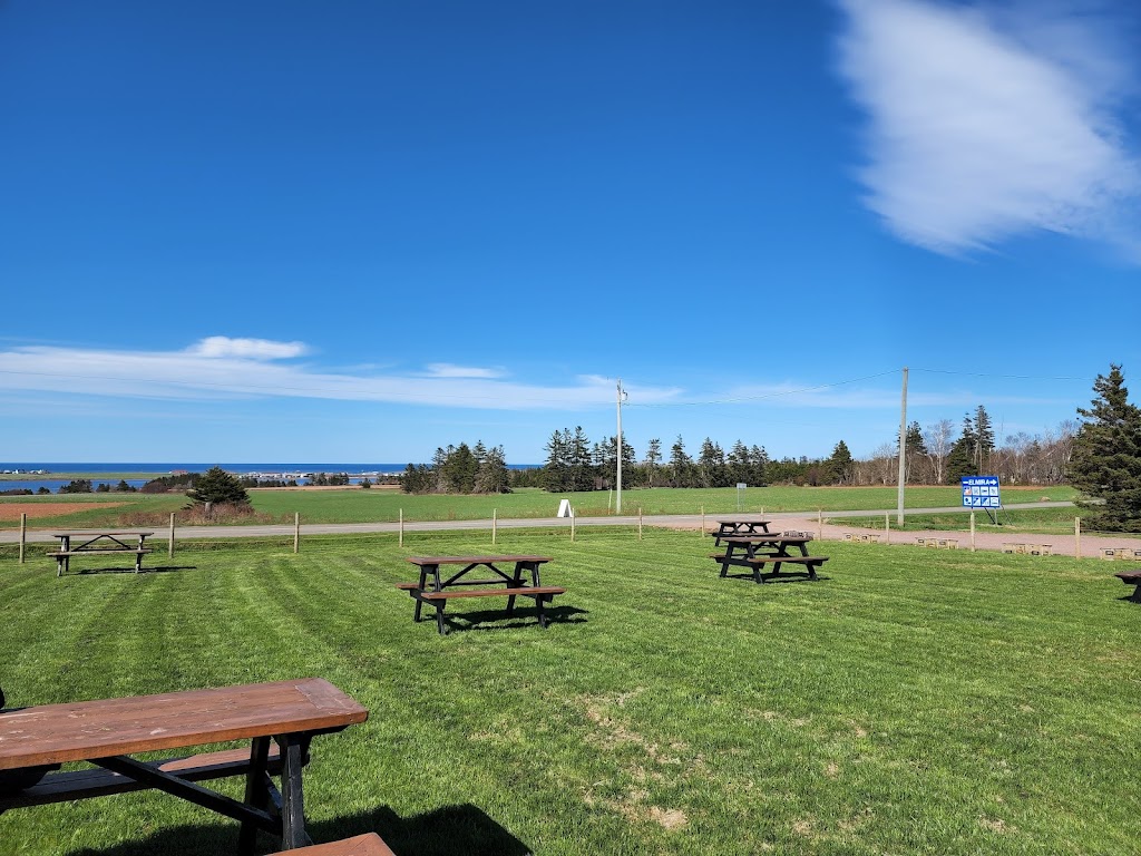 Red Neils Eatery | 6381 Northside Rd, Souris, PE C0A 2B0, Canada | Phone: (902) 357-2200