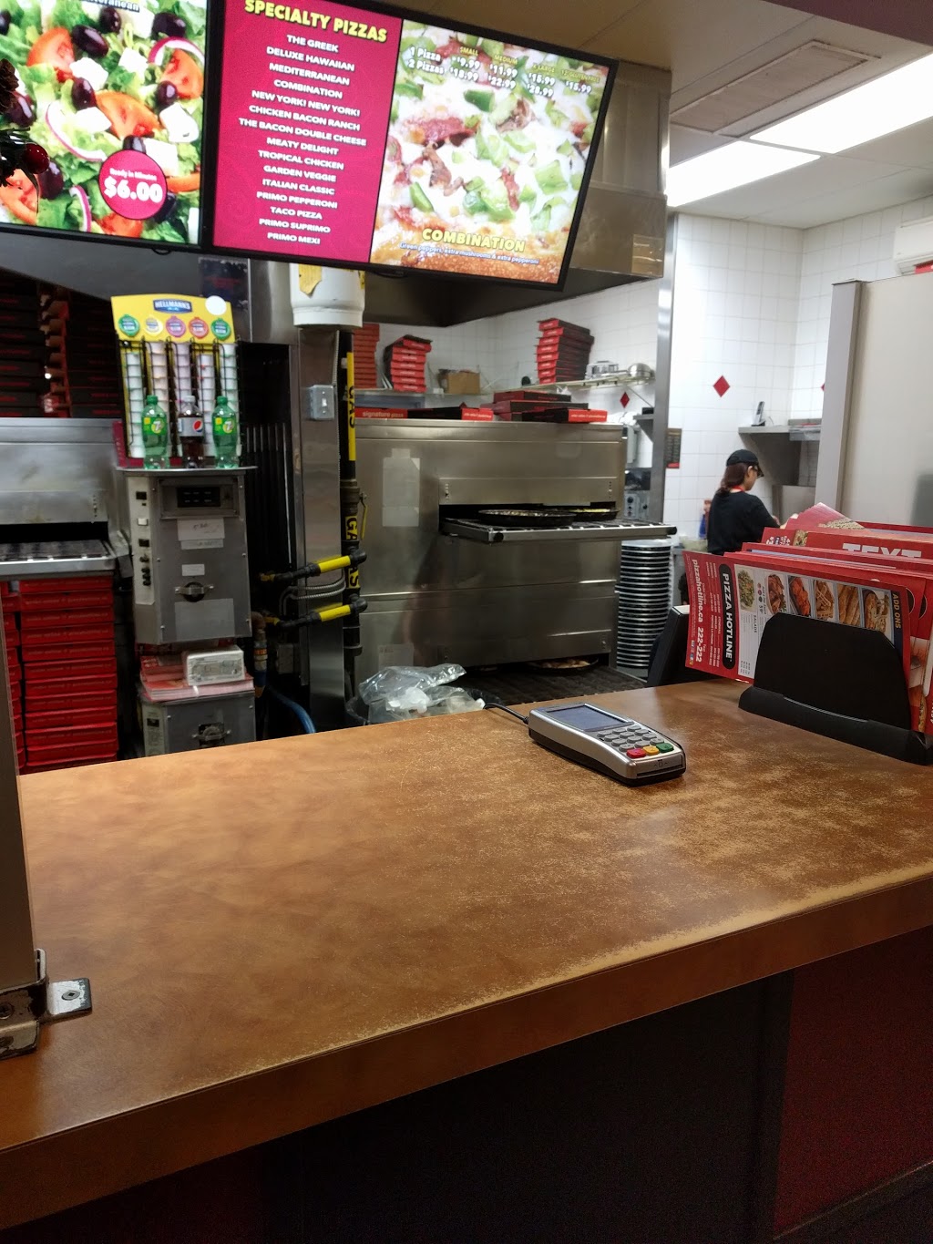 Pizza Hotline | 723 McPhillips St, Winnipeg, MB R2X 2H7, Canada | Phone: (204) 222-2222