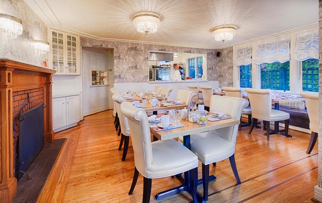 Abigails Hotel | 906 McClure St, Victoria, BC V8V 3E7, Canada | Phone: (250) 388-5363