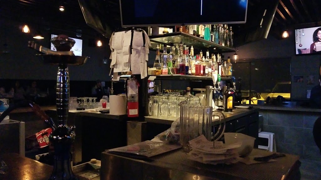North Mile Restaurant & Pub | 924 Northumberland Ave, Saskatoon, SK S7L 3W8, Canada | Phone: (306) 934-4224