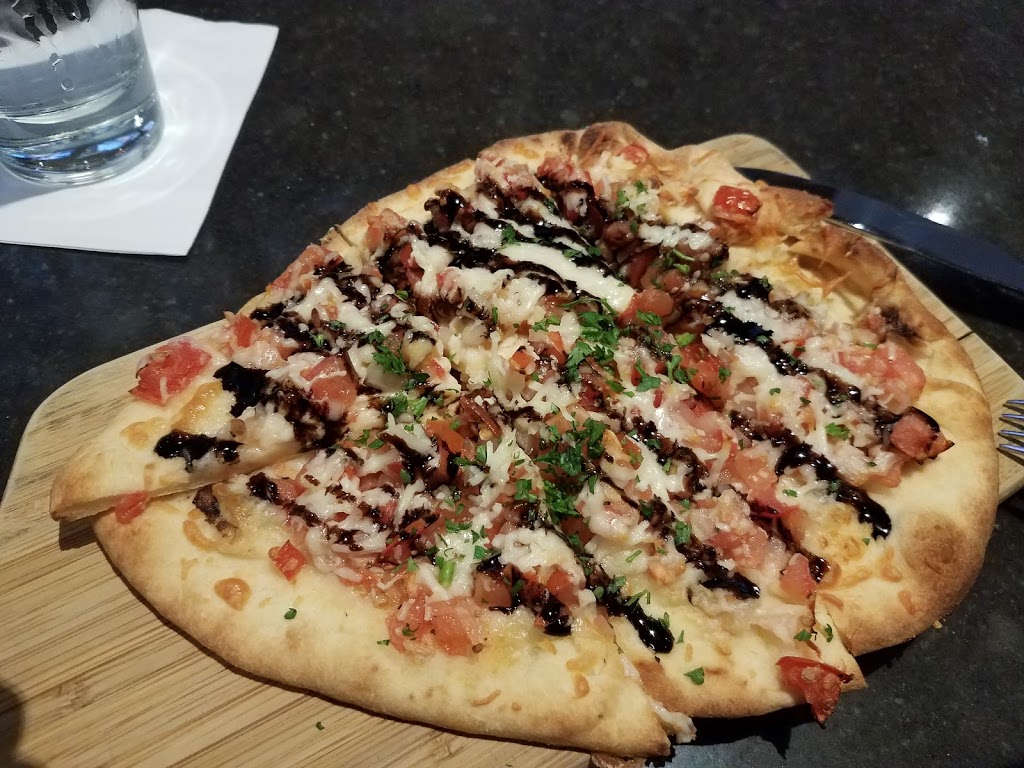 The Oak & Grain Winnipeg | 1800 Wellington Ave, Winnipeg, MB R3H 1B2, Canada